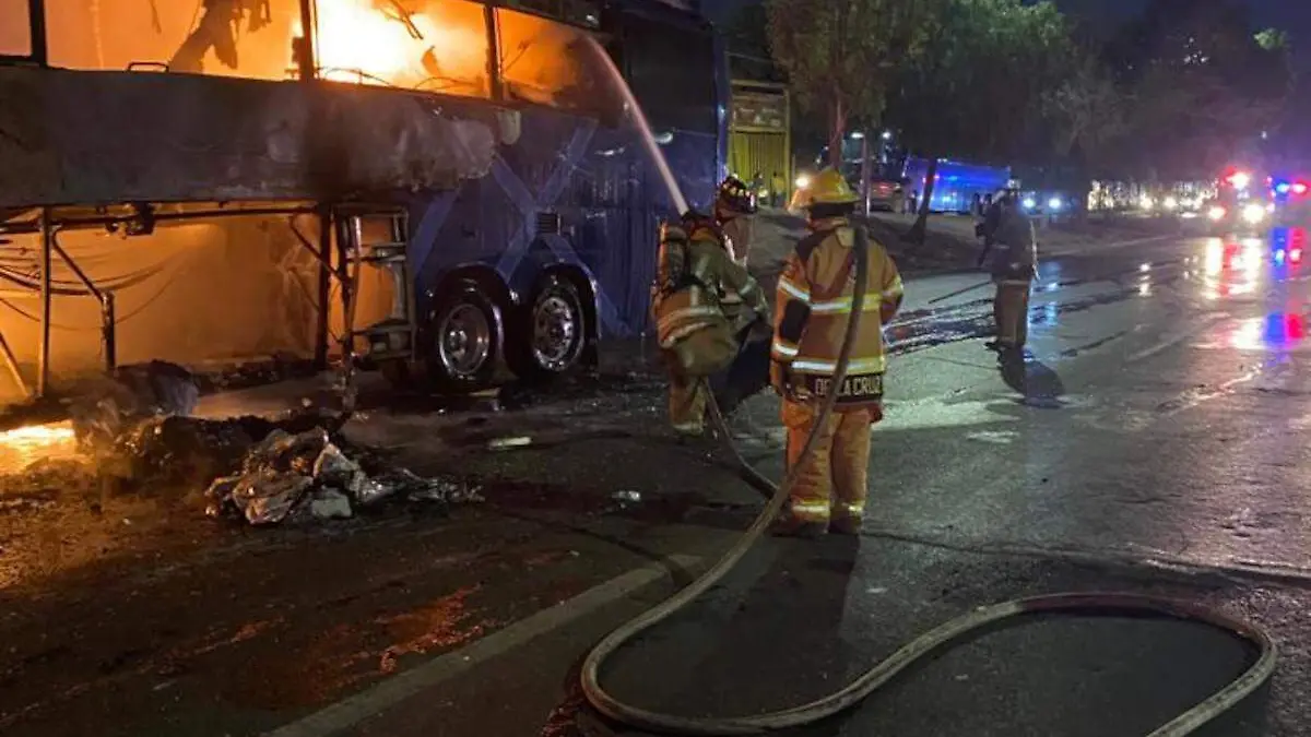 Incendio de autobús